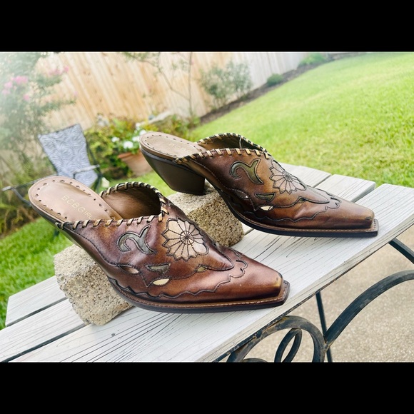 BCBG Western Mules Vintage Metallic Bronze in Box Size 6.5 Women’s - Picture 5 of 11